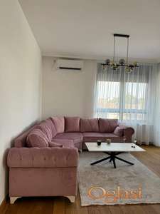 IZDAJEMO-LUKS NOVOGRADNJU-TROSOBAN SA DVA GARAŽNA MESTA, PET FRENDLI